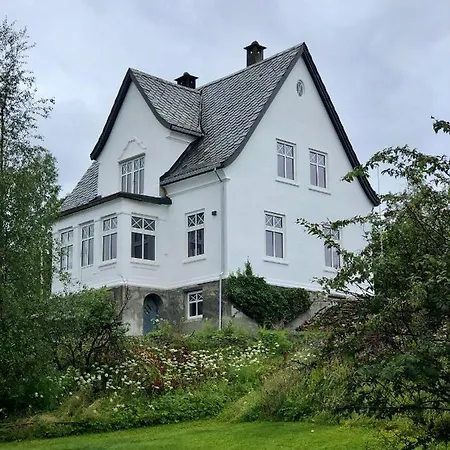 Séjour chez l'habitant Henrikke Myhre *